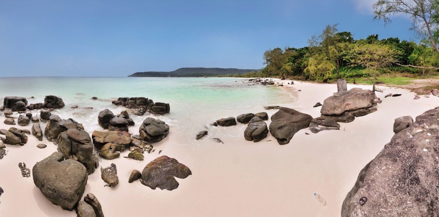 Long Beach: The 7km Beach With No Infrastructure — Koh Rong Cambodia, Vietnam